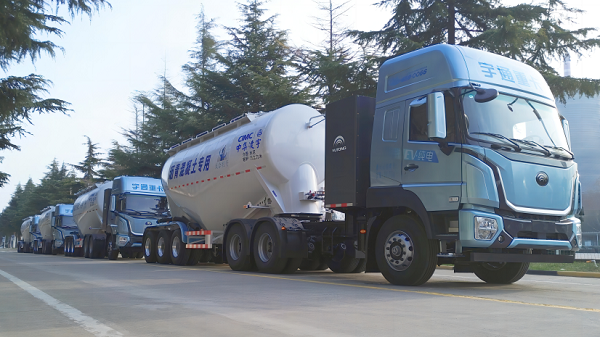 【發(fā)車(chē)新聞】邀雪稱(chēng)慶，順問(wèn)冬安！無(wú)懼嚴(yán)寒的“小白罐”暖心交付！