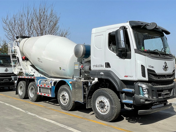 春暖花開，發(fā)車愉快！60臺凌宇攪拌車奔赴市場，助力客戶發(fā)展