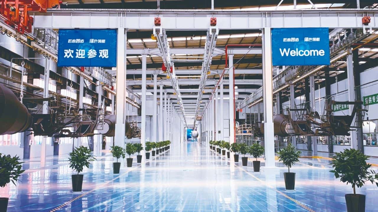 《河南衛(wèi)視》聚焦中集車輛洛陽(yáng)攪拌車智能工廠