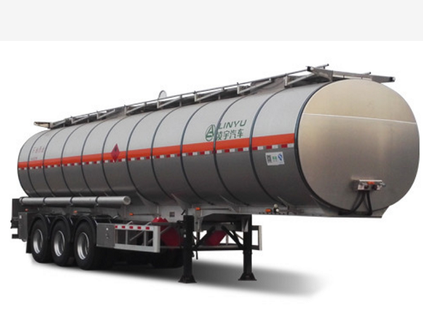 鋁合金罐車(chē)會(huì)完全替代鋼罐車(chē)嗎？油品運(yùn)輸誰(shuí)能贏到