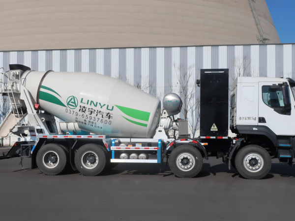 購買水泥罐車為什么要選擇大廠家？