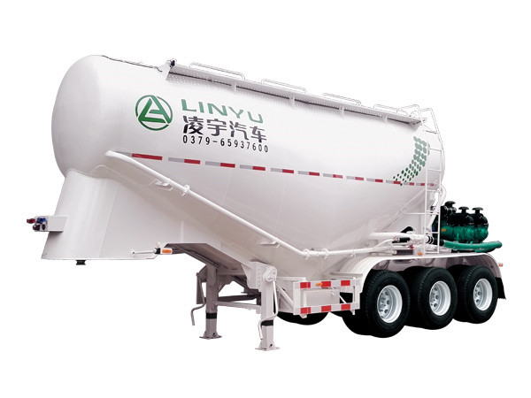 牽引取力，40方“暢享版”半掛車(chē)暢銷(xiāo)西部